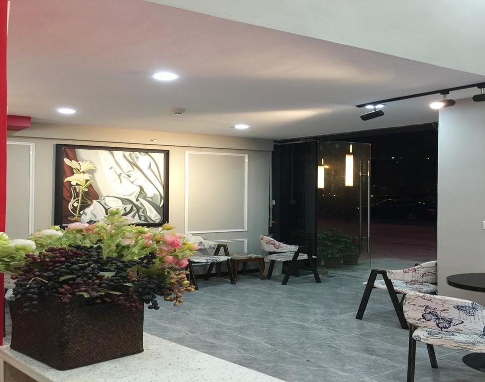 April Fair Duplex Apartment Guangzhou South Railway Station Ao Yuan Yue Shi Dai Branch Екстер'єр фото